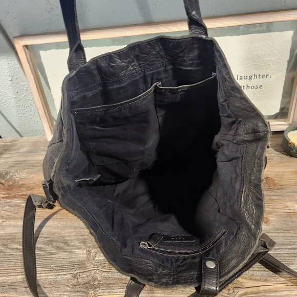 Black FRYE tote bag - Picture 3 of 3